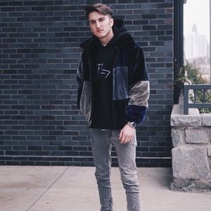 Meet your Posher, Harrison